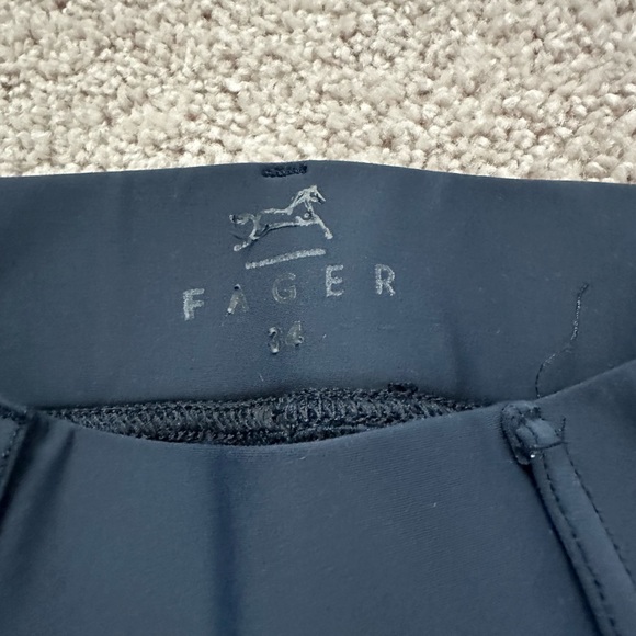 Fager breeches, repaired, size 26, navy, used condition and repaired well - Picture 2 of 4